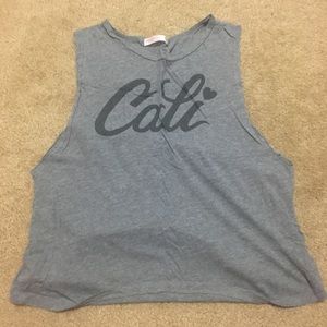 Sleeveless grey cali top